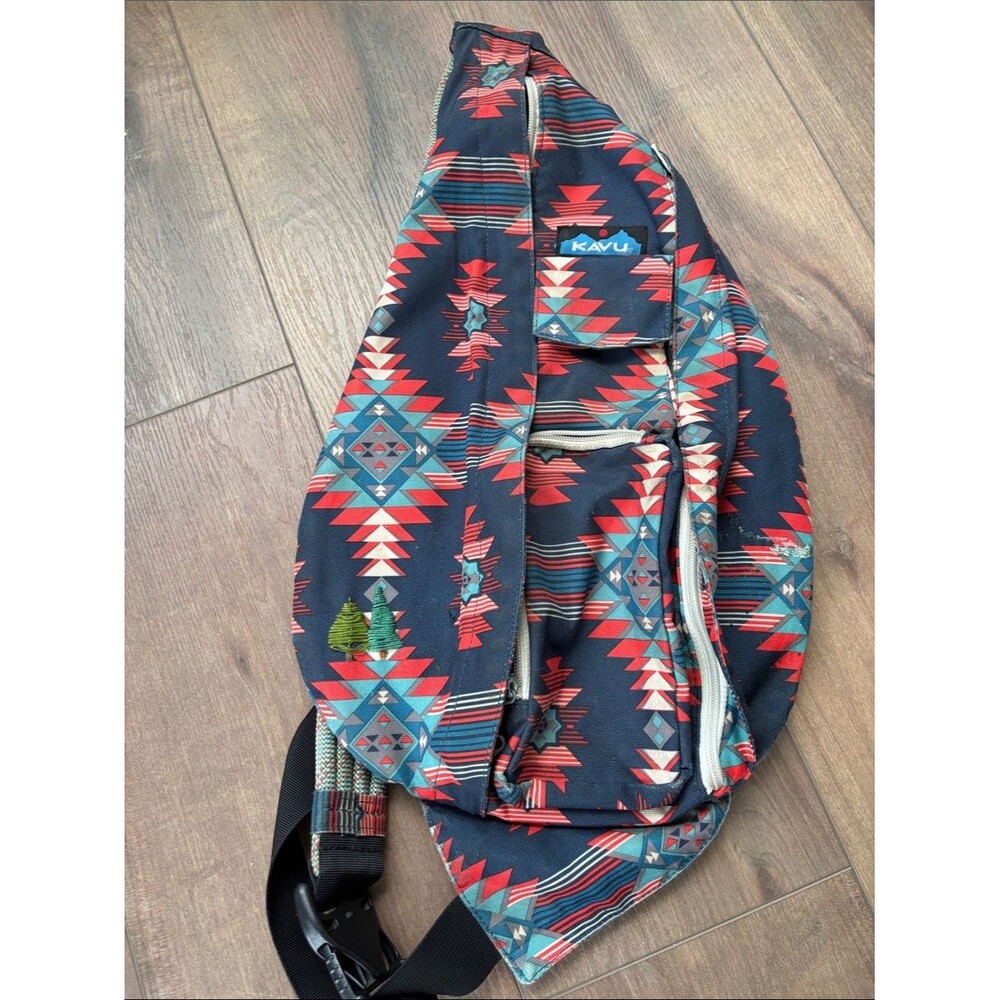 Kavu Mojave Aztec Sling Bag Vegan Boho Y2K Travel Outdoor Pack